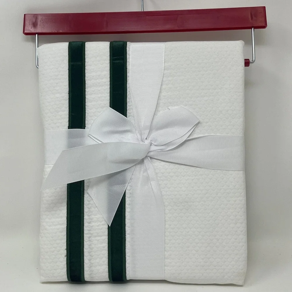 Ridgefield Home Matelasse Rich Green Velvet Border Fabric Shower Curtain Luxury